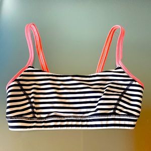 Size 6 lululemon bra